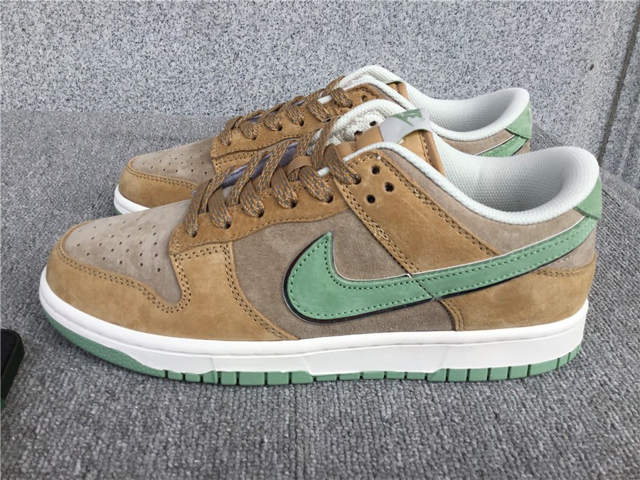 Otomo Katsuhiro X Nk SB Dunk Low ST1391-202 - Image 3