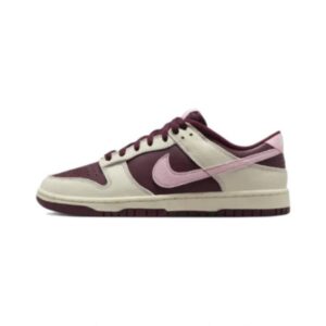 Nike Dunk Low Valentine's Day DR9705-100