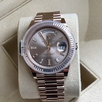 23338225-pj220tjftlh6apl3qd2m7yge-Square210.jpg
