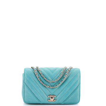 Statement Flap Bag Chevron Iridescent Caviar Mini