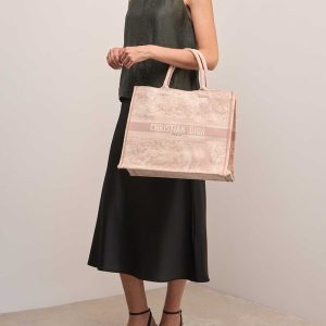 6381_Dior_Book_Tote_Large_Light_Pink_XL_1M.jpg