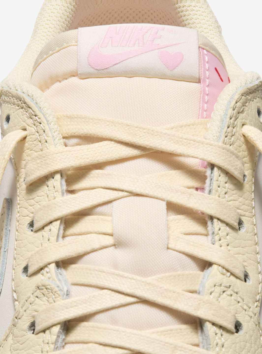 Air Jordan 1 Retro Low OG SP Travis Scott Shy Pink - 图片 5