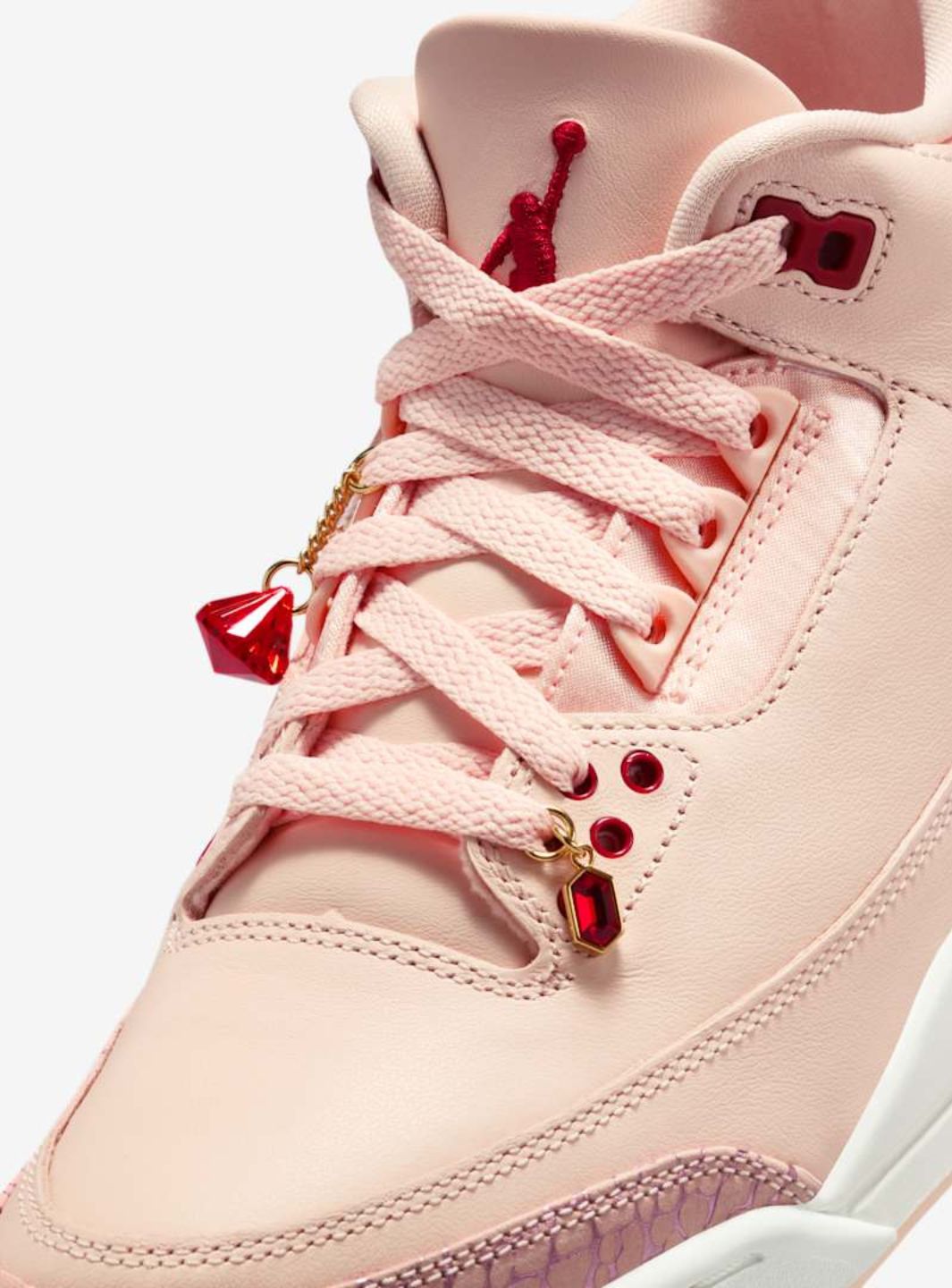Air Jordan 3 Retro Valentine's Day Treat Yourself (2025) - Image 3