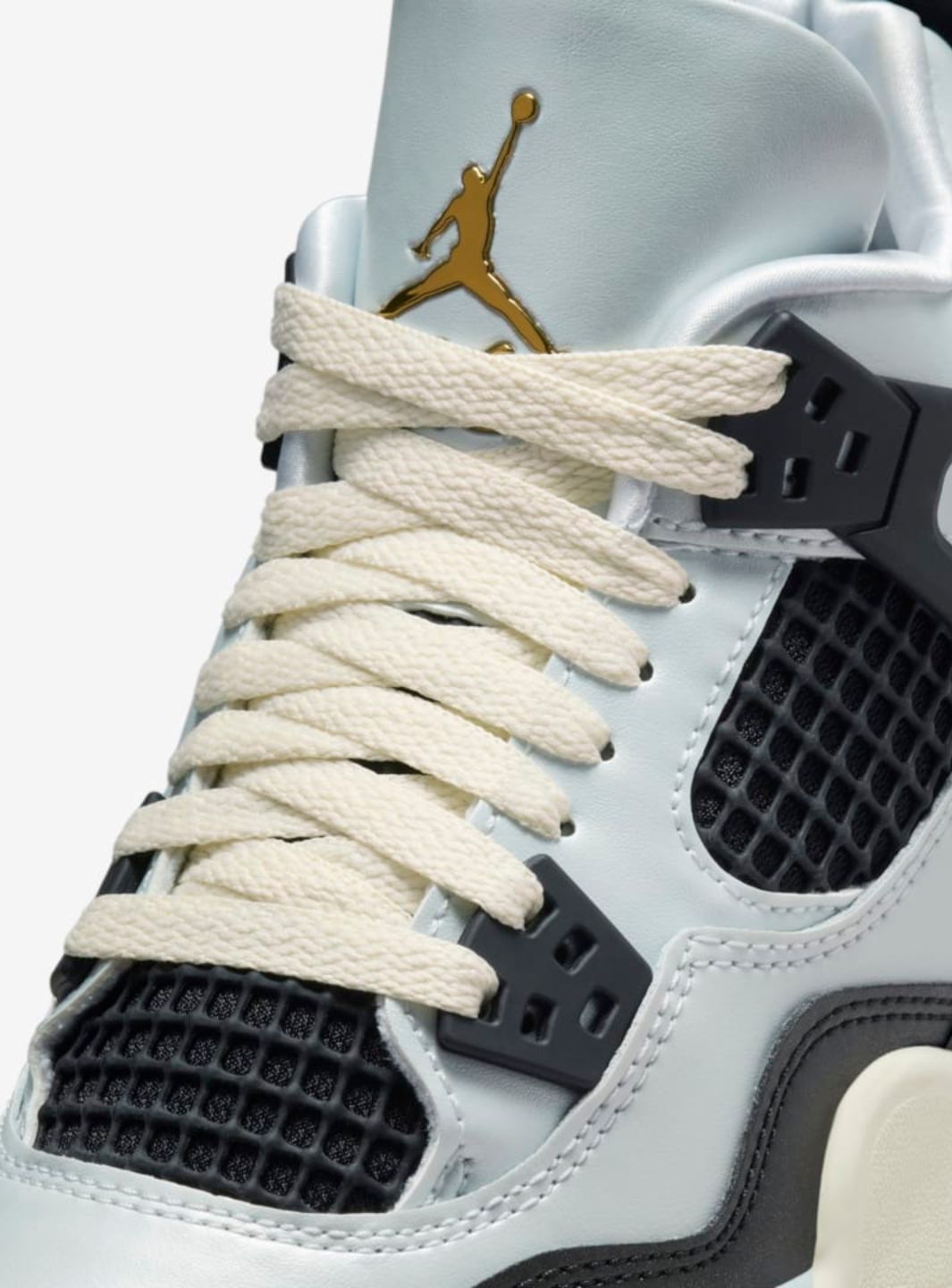 Air Jordan 4 Retro Platinum Gold - Image 3