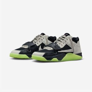 air-jordan-jumpman-jack-tr-travis-scott-x-chase-b-black-night-silver-ih7971-001-resellzone-1.jpg