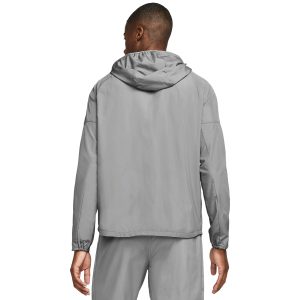 nike-miler-repel-grey-windbreaker-dd4747-084-model-back.jpg