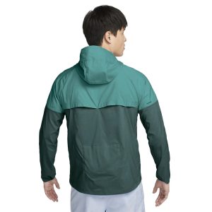 nike-repel-packable-teal-windrunner-jacket-cz9071-379-model-back.jpg