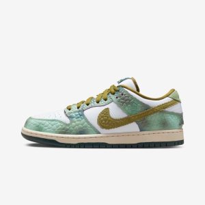 Nike SB Dunk Low Alexis Sablone Chameleon