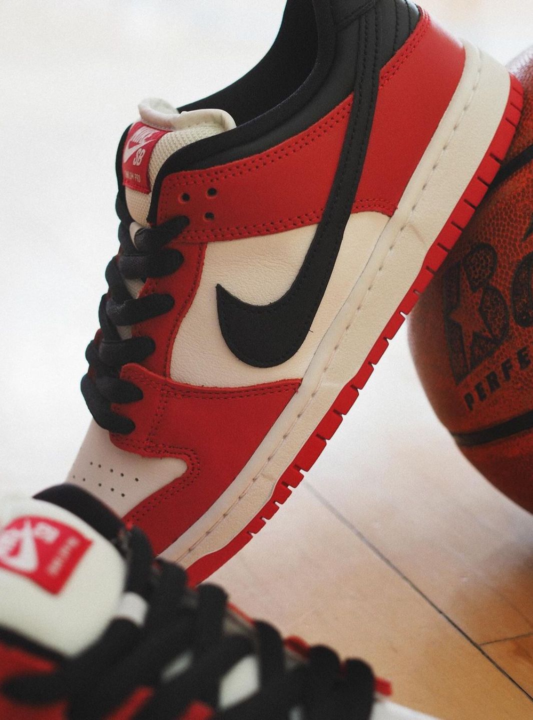 Nike SB Dunk Low Pro J-Pack Chicago - Image 8