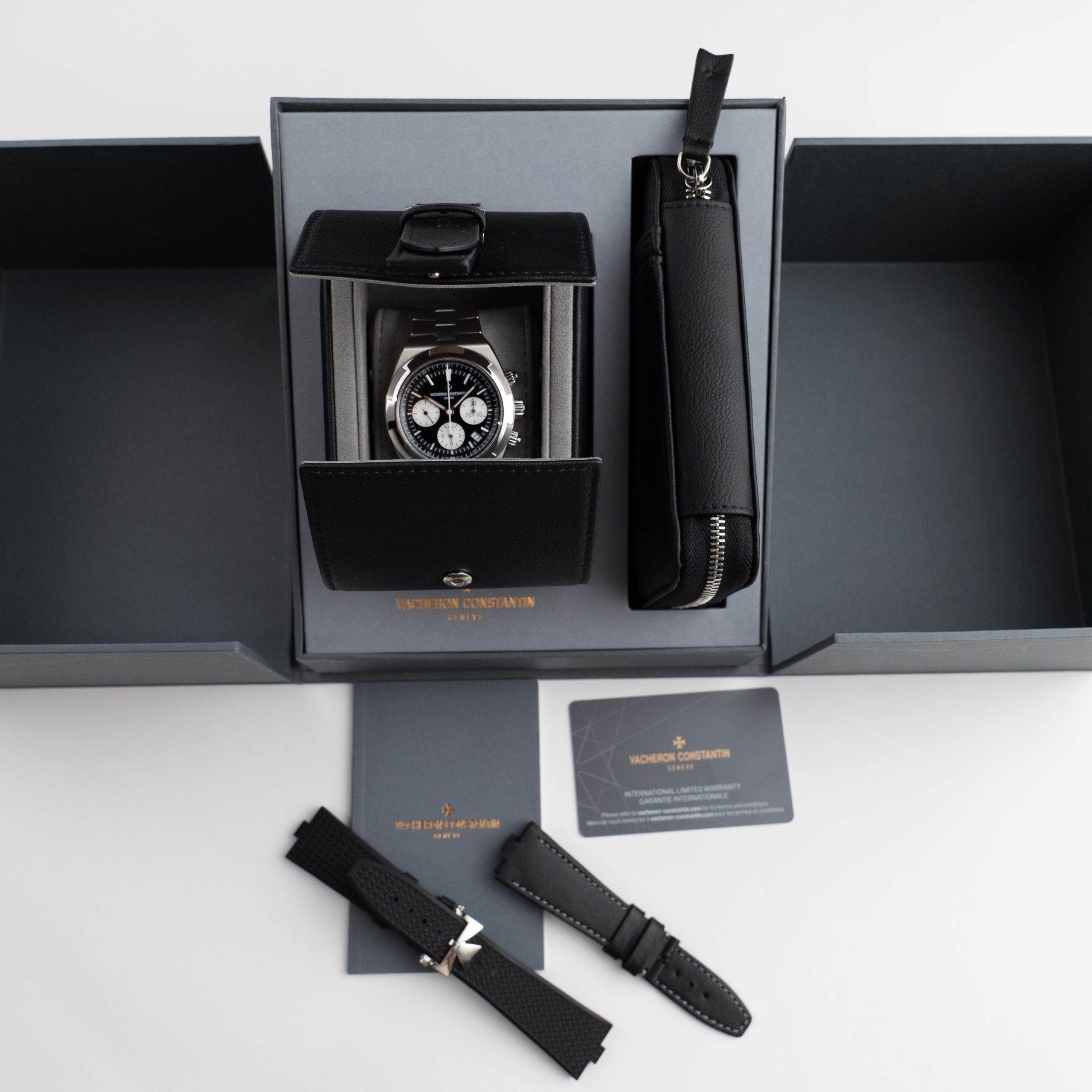 Vacheron Constantin Overseas Chronograph 5520V/210A-B481 Stainless Steel Black Dial (2026) - 图片 14