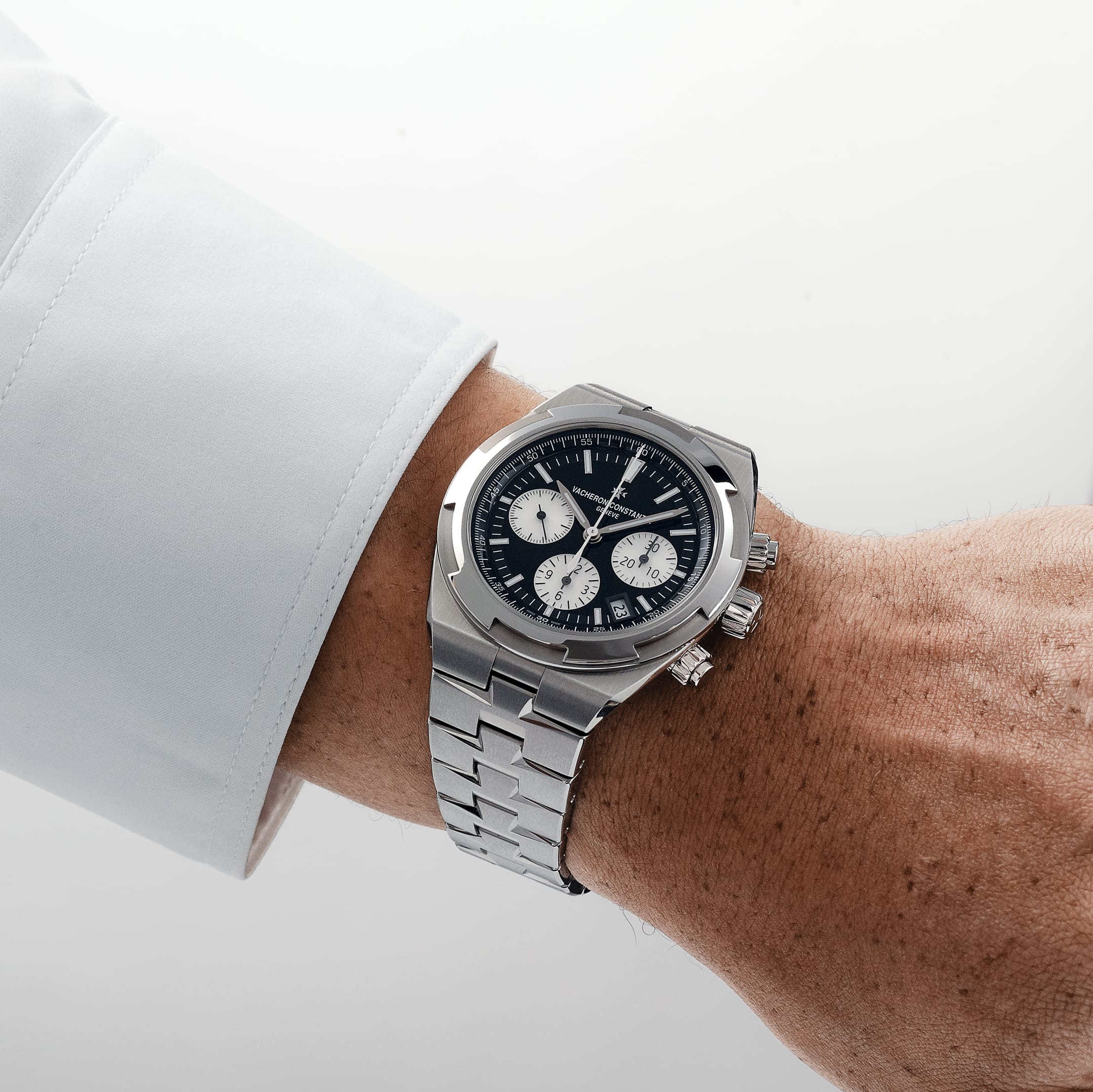 Vacheron Constantin Overseas Chronograph 5520V/210A-B481 Stainless Steel Black Dial (2026) - 图片 2